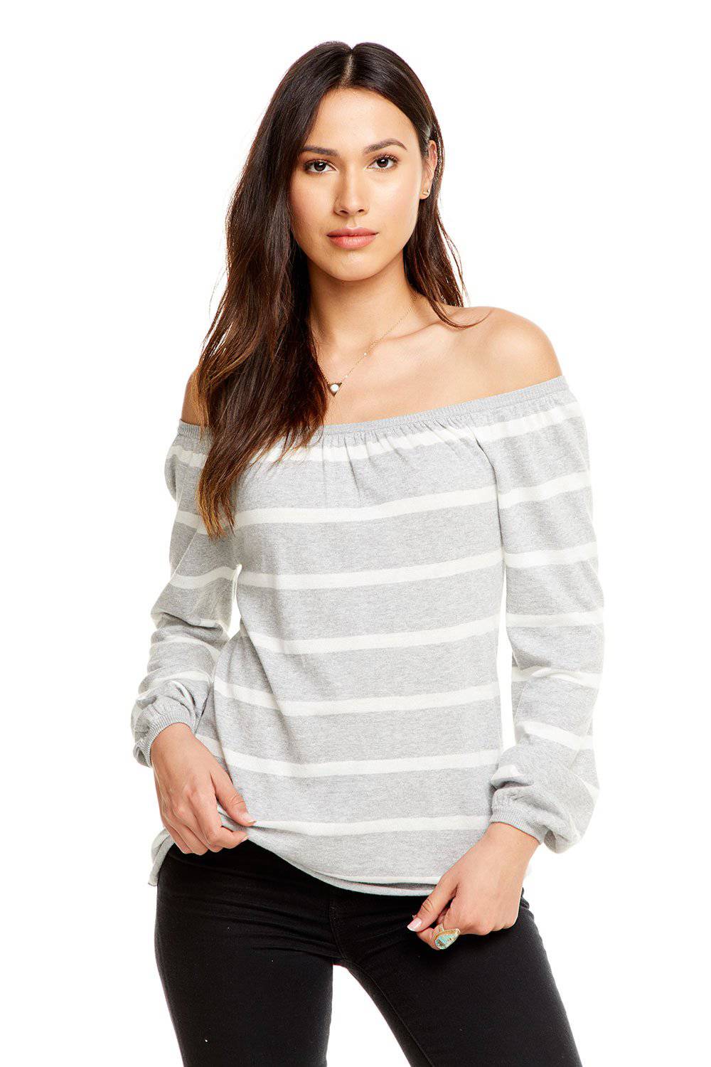 LIGHTWEIGHT L/S SHIRRED OFF SHOULDER FLOUNCY SWEATER WOMENS chaserbrand