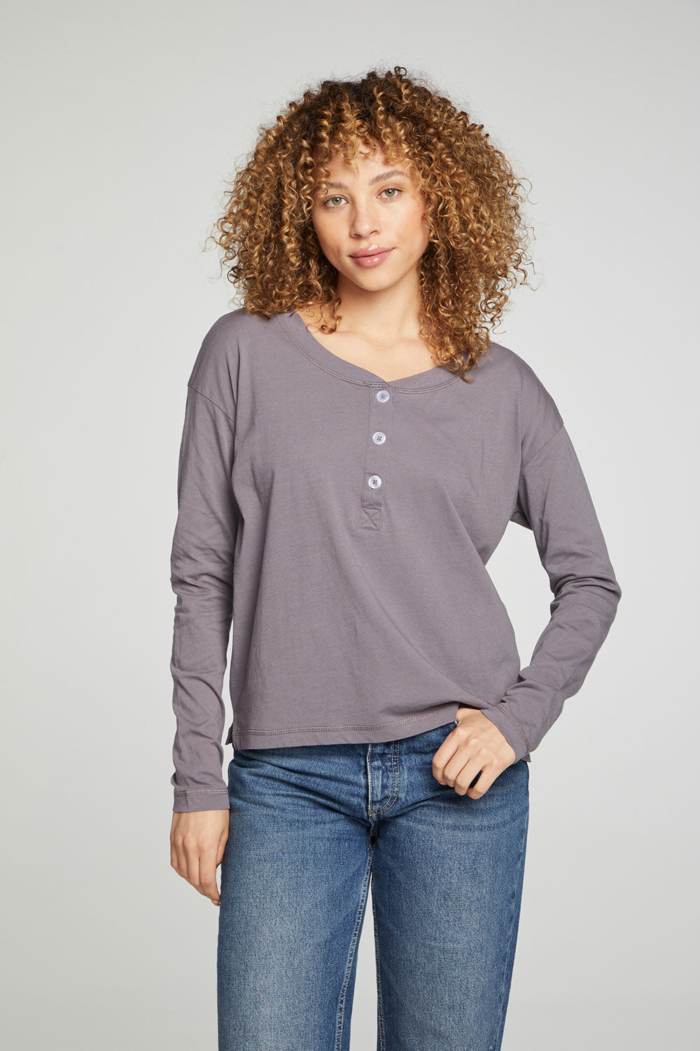 Chaser brand long sleeve ruched sides tee – Stylebox